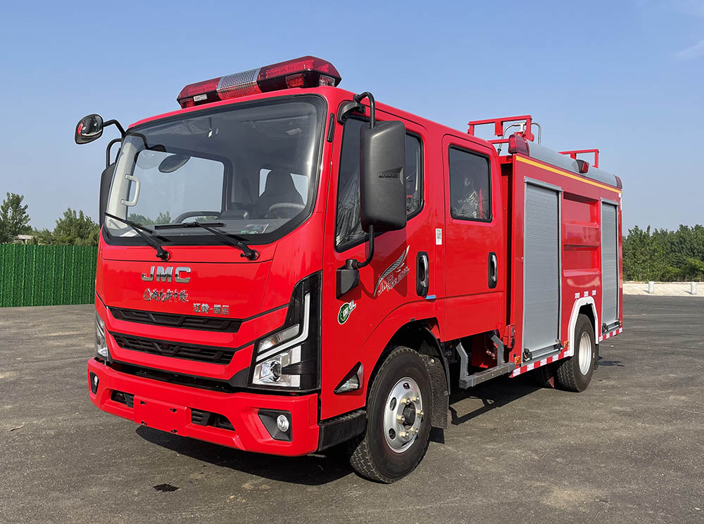 江鈴凱運(yùn)3.5噸泡沫消防車